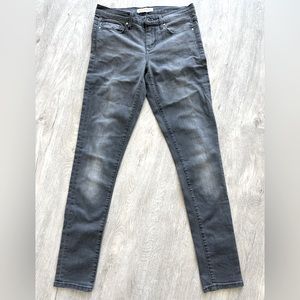 Banana republic gray wash denim skinny jeans. Size 26